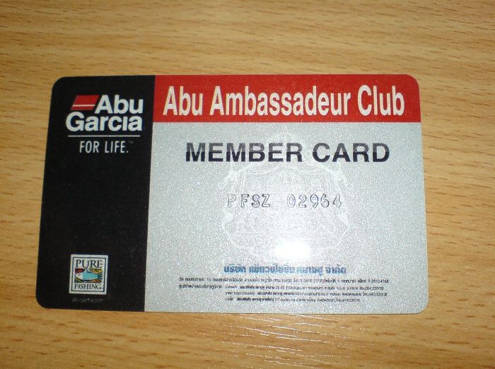 +1 มายื่นบัตรสมาชิก Abu Club  ของผมมือซ้ายผ่านตลอดครับน้า   :cool: :cool: :cool: :cool: