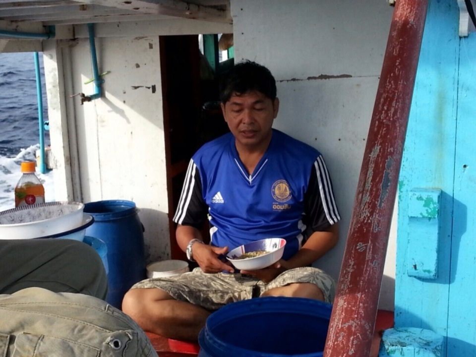 ตัดทาวันกลับพี่ชัยก็กินข้าวก่อนเลย...พี่รอกันมั่งดิ...!