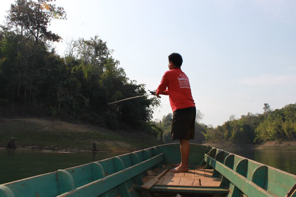  [b]ทางนี้ที    ซ้ำไปซ้ำมา[/b]






 [b]แต่รู้สึกว่า   วันนี้จะมีเรือเข้ามาตรงนี้เยอะมากๆ   