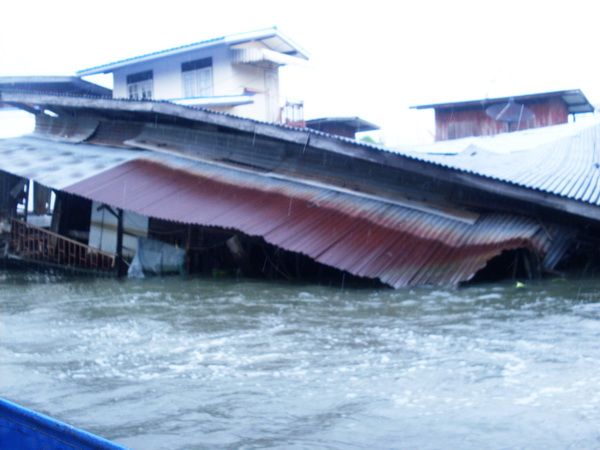 ทรุด :sad: :sad: :sad: