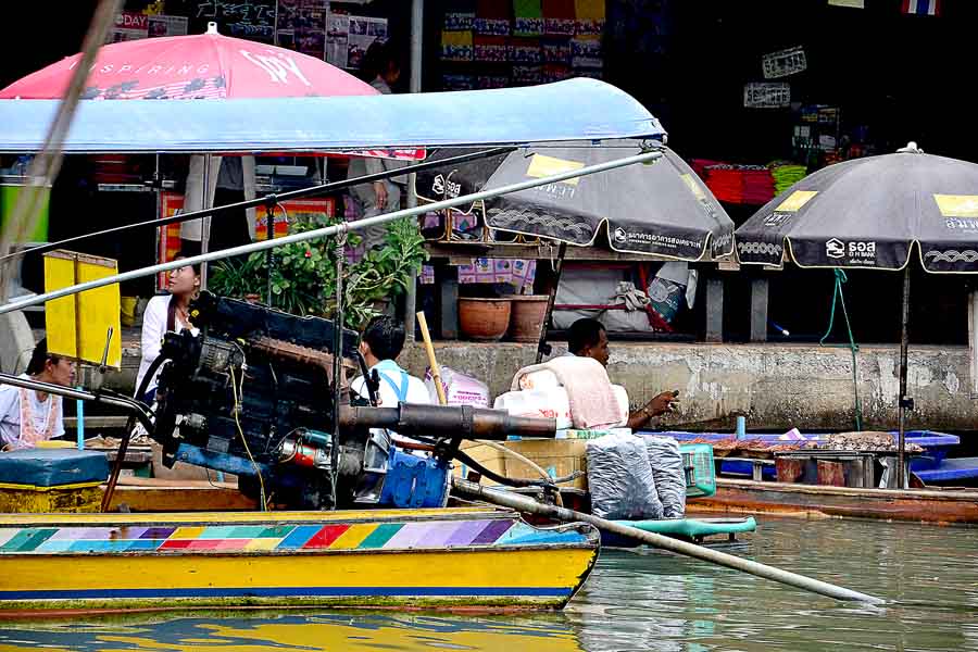 เครื่องเรือแรงๆครับ เสียงดังมากๆครับ