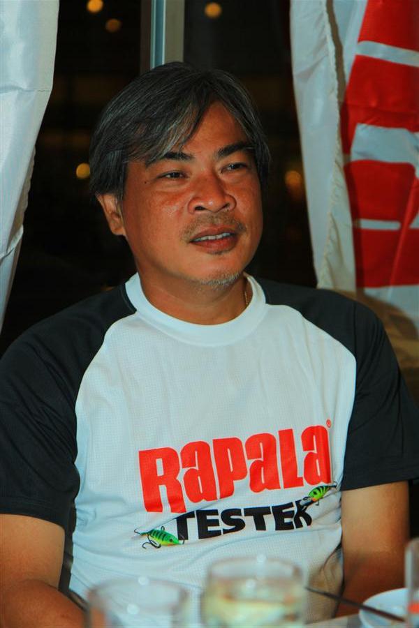 ผู้จัดการทีมSTORMและRAPALA :smile: :smile: :smile: