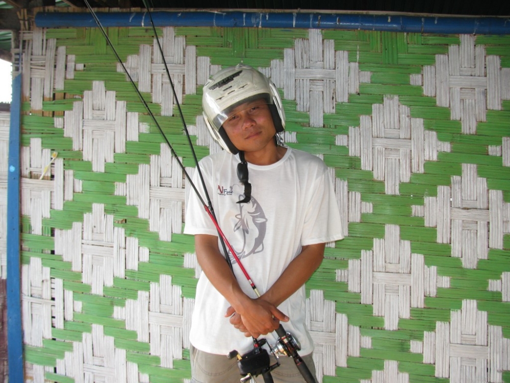 ส่วนคนนี้ โก๋หน่อง แห้วครับ  :laughing: