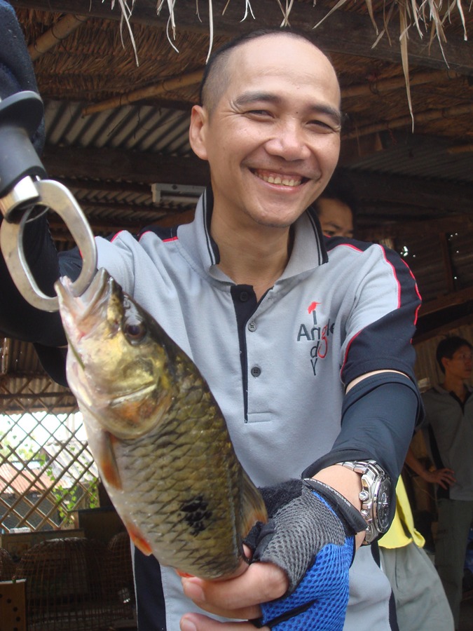  :laughing: :laughing: :laughing: :laughing:

งาน พี่ใหญาเรา นี้รอด ตัวไปได้ อย่างไม่ยากเย็น 

 