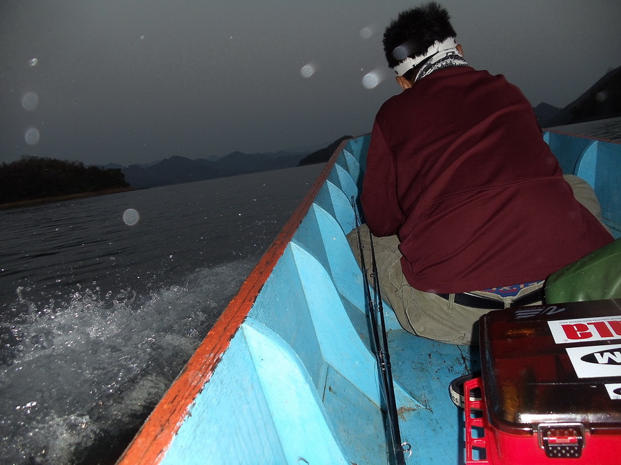  [b]** เรือมารับแระ......ลงเรือมาด้วยกันเลยคร้าบบบ[/b]   :cheer: :cheer: :cheer: