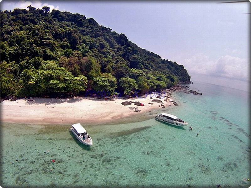 หาดทรายขาว สวยจับใจ น่าเที่ยวไหมครับ  :smile: :smile: