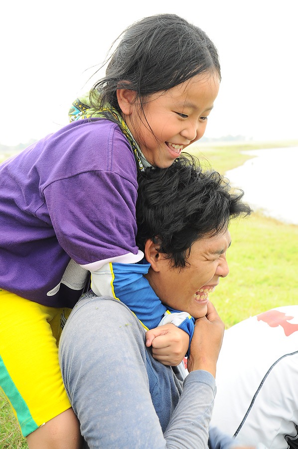นั่นไง...เจอโมเข้าให้ ข้อหาแย่งตีปลา :laughing: :laughing: :laughing: :laughing: :laughing: :laughin