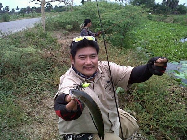 ระหว่างที่เราถ่ายภาพ ด้านหลังก็เร่งมือกันเต็มที่คับ :laughing: :laughing: :laughing: :laughing: :lau
