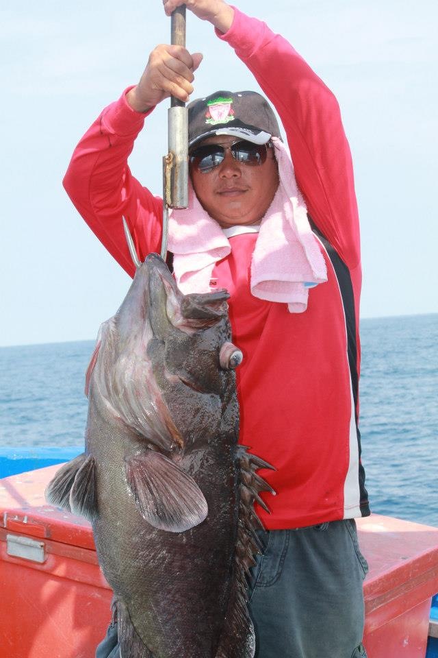  [b]ระหว่างแต่งเรือใหม่น้ายุทธจัดหน่อย[/b]