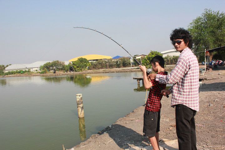 เหยื่อถึงน้ำกินทันที  ตัวนี้น้องโม�