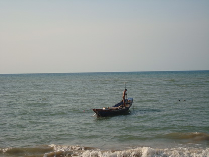 ลงเรือกันเลยดีก่วาครับ เรือลำเดิมไต๋คนเดิม