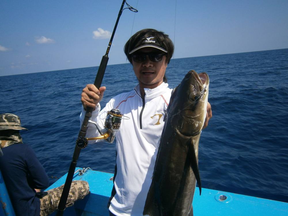 น้าเจ   จากด้านท้ายเรือ :grin: