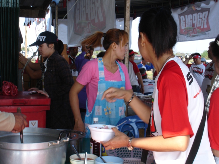 อาหารมา นักตกปลาก็เริ่มมา รวมทั้งผมด้วย :umh: