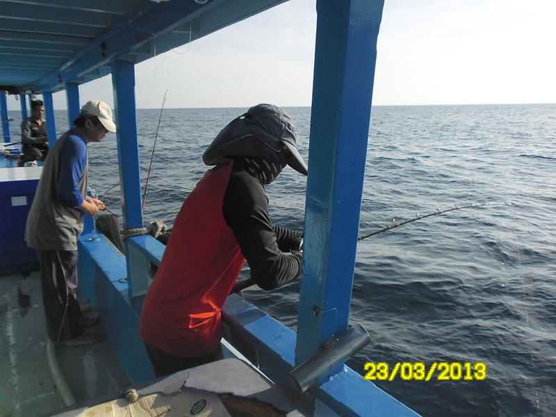 โดนกันถ้วนหน้าทั้งหัวเรือยันท้ายเรือ :laughing: :laughing: