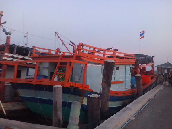ท้ายเรือ ทำราวใหม่
 :cheer: :cheer: :cheer: :cheer: :cheer: :cheer: :cheer: :cheer: