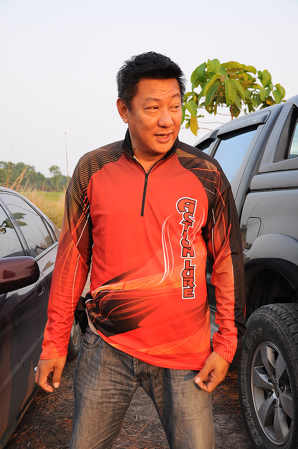 ว้าววววว..พี่มิกใส่เสื้อใหม่แล้วหล่อคอดๆเลยพี่ :grin: :grin: :grin: :grin: :grin: