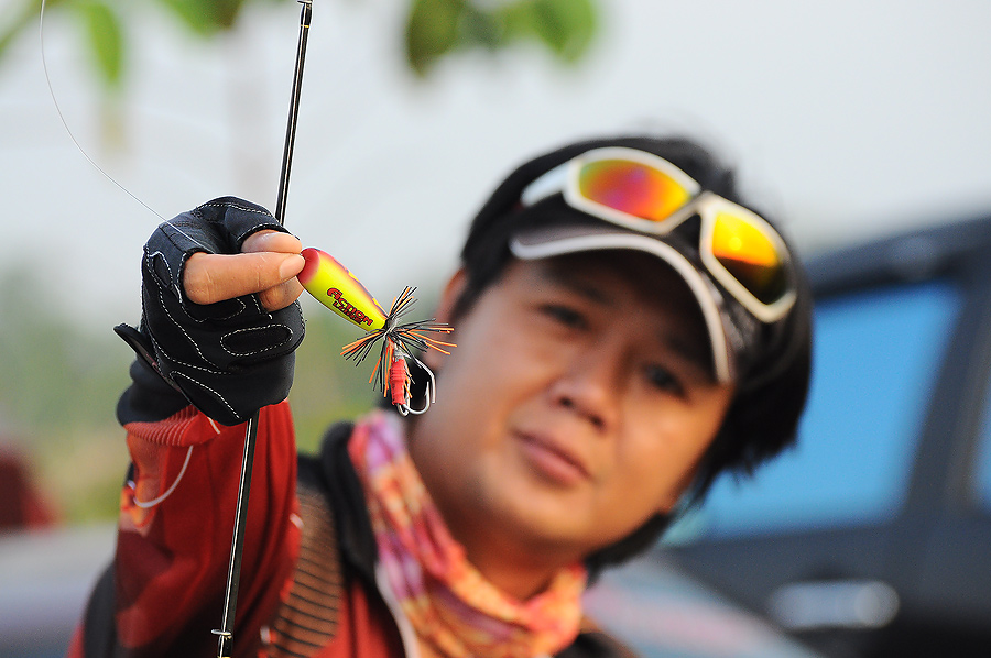 วันนี้อีเอสาม ประกาศกร้าวขอเอากบ Actionlure ลงทำศึกชิงเงินล้านวันนี้  :ohh: :ohh: :ohh: :ohh: :grin: