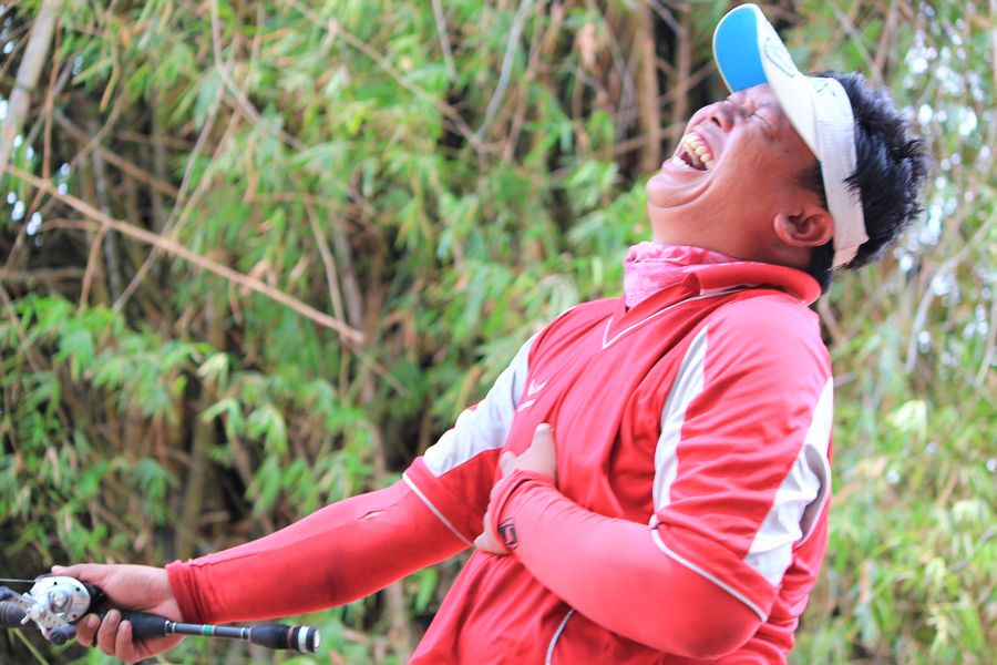 อ๊ากกกกกกกกกกกกกกก.....................ไม่เคยขำไรแบบนี้ :laughing: :laughing: :laughing: :laughing: