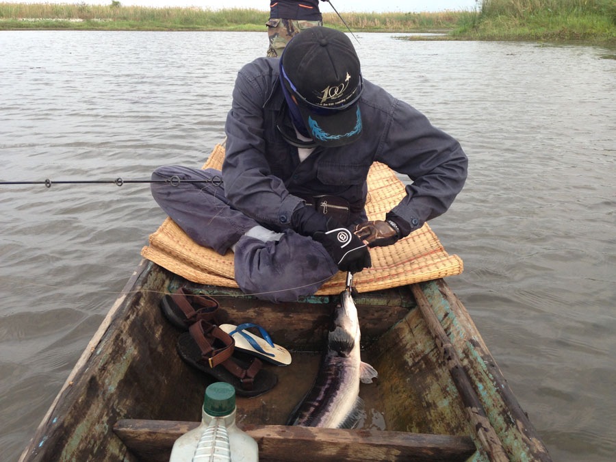                       .... ขึ้นเรือ     :grin: