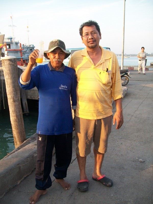 ถ่ายรูปกับไต๋กันหน่อย ไม่ได้เจอกันหลายเดือน  :grin: