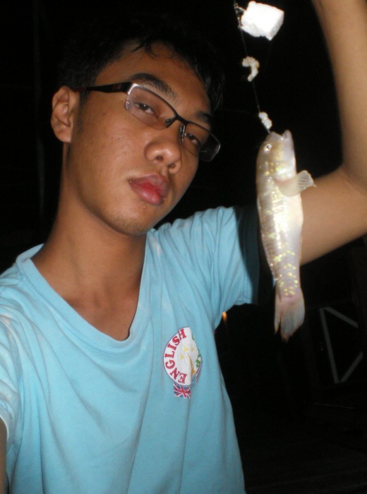 ขออีกรูปก่อนปล่อย ทุ่นเราได้ตัวแล้ว ..  :grin: :grin:
