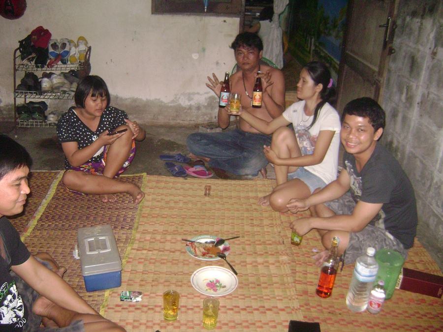หลังจากมากันพร้อมหน้า....ก็ตั้งวงวางแผน..กันเลย :grin: :grin: :grin: