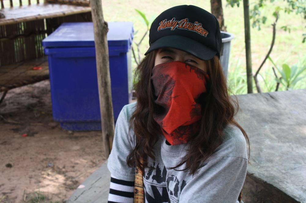 แต่งตัวรอแระ :laughing: :laughing: :laughing:
