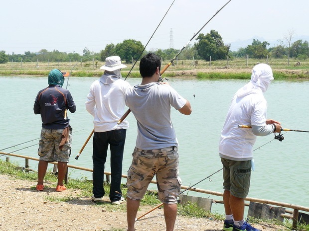 ตรงนี้กะลังอัดกันเชียว :cool: :cool: