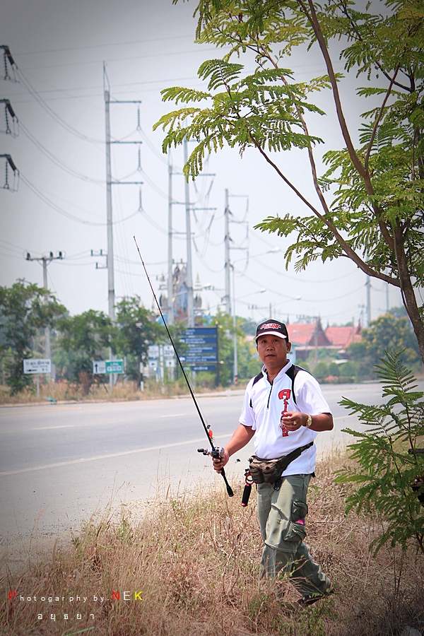  [b]  จารบอกว่า  ตรูตีได้ 2ไม้เอง ย้ายหมายกันแล้วหรอ.............จะรอดมั้ยน้อวันนี้  บ่นพึมพำๆๆๆ  [/