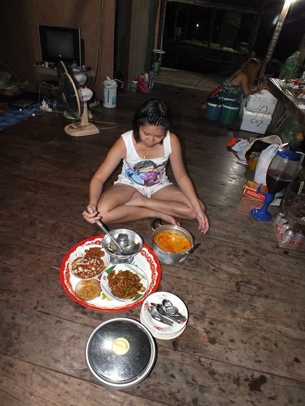 นี้แหละแม่บ้านที่น่าร๊าก...ปูจัดให้ค่ะ :cheer: :cheer: :cheer: :cheer: :cheer: :cheer: :cheer: :chee