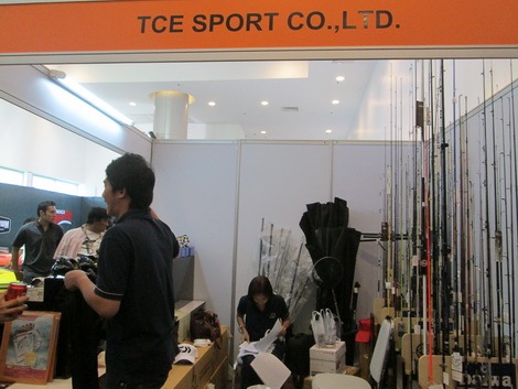 แล้วก็มาถึงบูทของ TCE Sport ด้วยนะครับ ของของมาลดราคาเยอะมากๆๆเลยคร้าบบบบบบบบบบ