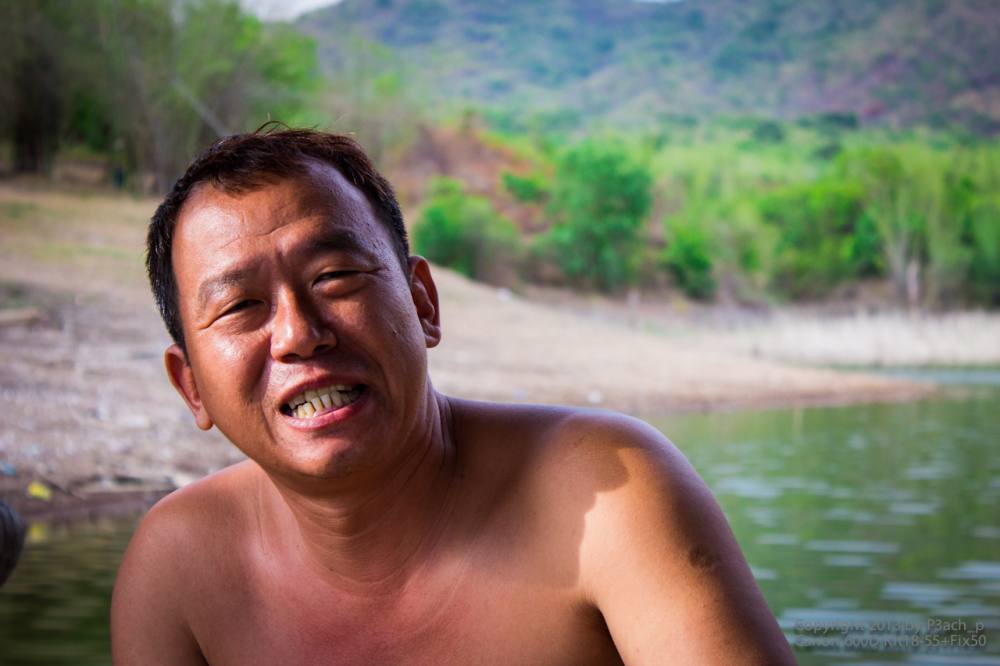 [center][b] ชวนไปไหนไปหมดแหละครับคนนี้...เอิ๊กๆๆ :laughing: :laughing: :laughing: