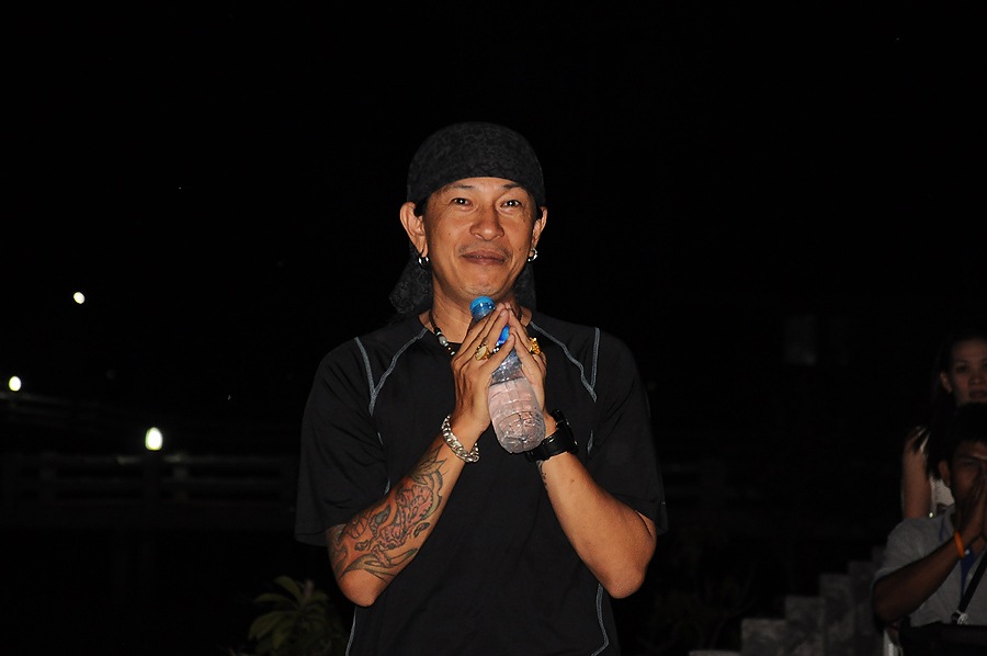 โอ้วววว...พี่แอ็ด เอ๊ย พี่กุ้ง พี่ใหญ่ใจดีของทีมก็มาแล้ววว ดีคร๊าบพี่กุ้ง :grin: :grin: :grin: :grin