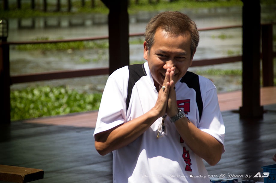 พี่ศักดิ์ ก้อมาถึงงานแล้ว สวัสดีคร้าบบบ  :cheer: :cheer: :cheer: