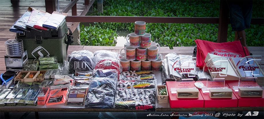ของรางวัลทั้งหมดจาก สปอนเซอร์ผู้ใจดีทุกท่านมอบให้ มาร่วมสนุกภายในงานนี้ ต้องขอขอบพระคุณอีกครั้งครับ 