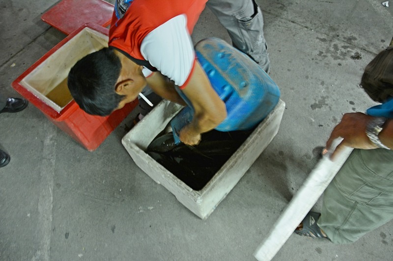 ทั้ง 2 ถังเลย !!!    :grin: