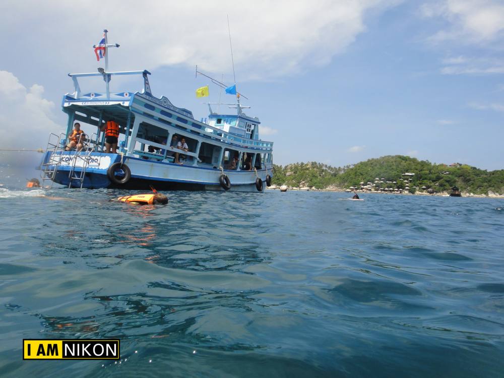 เรือที่เรานั่งไปครับ :cheer: