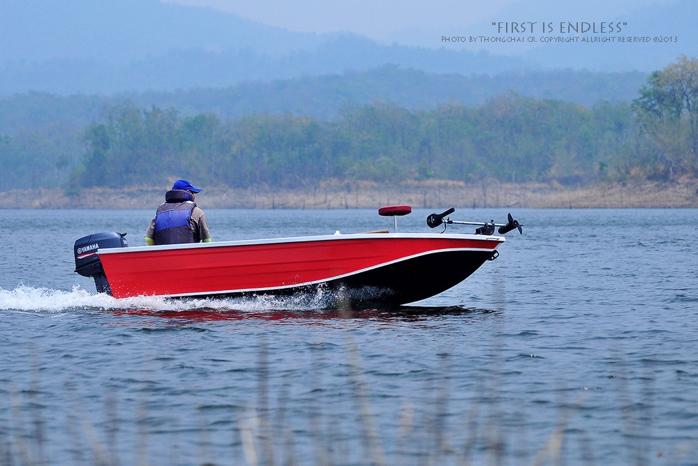 อีกสักนิดนะครับ สำหรับรูปเรือ อย่างเพิ่งเบื่อครับ :cheer: :cheer: :cheer: