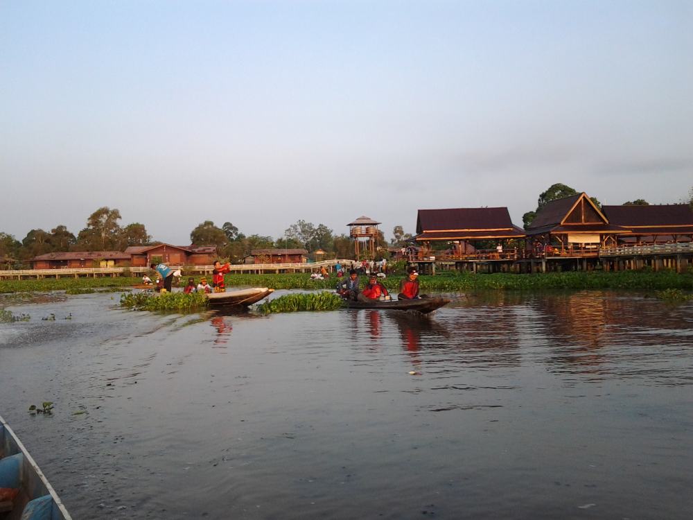 จุดสตาสเริ่มปล่อยเรือเเล้วครับ
