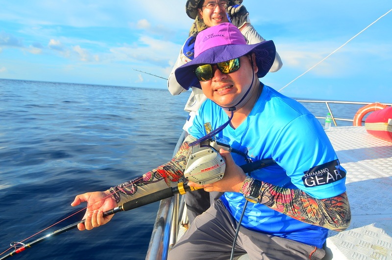 หัวเรือโดนของใหญ่