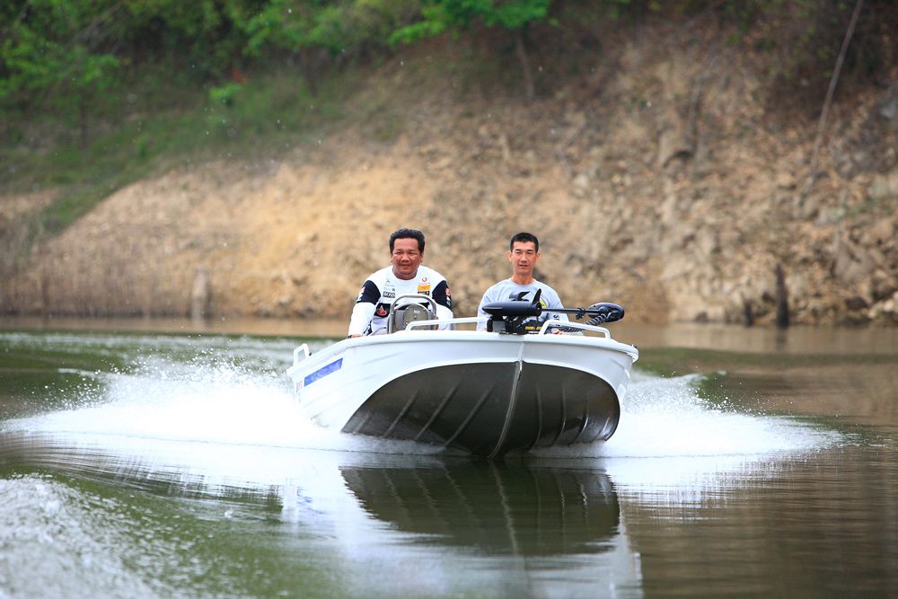 [q][i]อ้างถึง: hondaว้าเหว่ posted: 05-05-2556, 14:19:44[/i]

 :cool: :cool: :cool: :cool:[/q]

