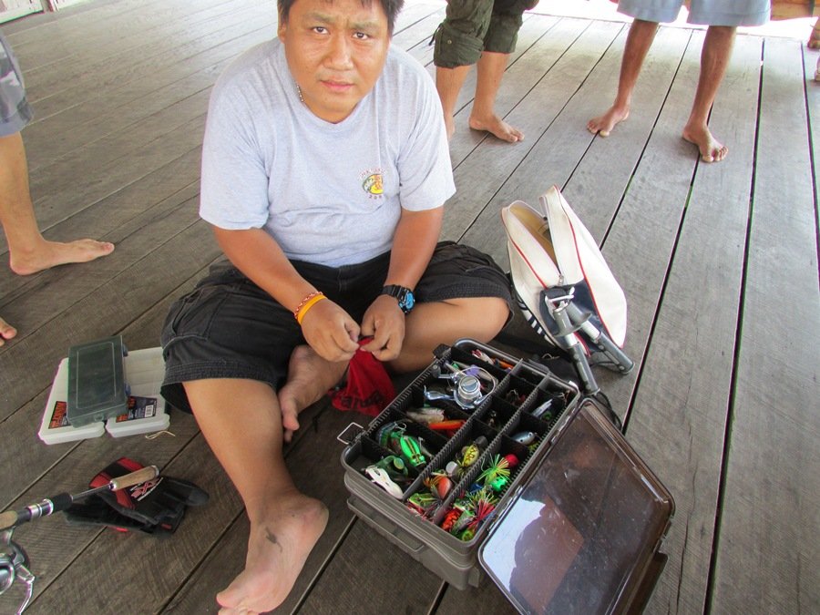 ถึงแพไม่ต้องคุยเลยครับ
ประกอบอุปกรณ์ก่อน :laughing: :laughing: