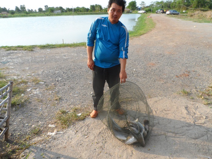 ปิดท้ายด้วยภาพพี่โจ้นะครับ ขอบคุณทุกท่านที่ตามชมนะครับ  :cheer: :cheer: :cheer: :cheer: :smile: