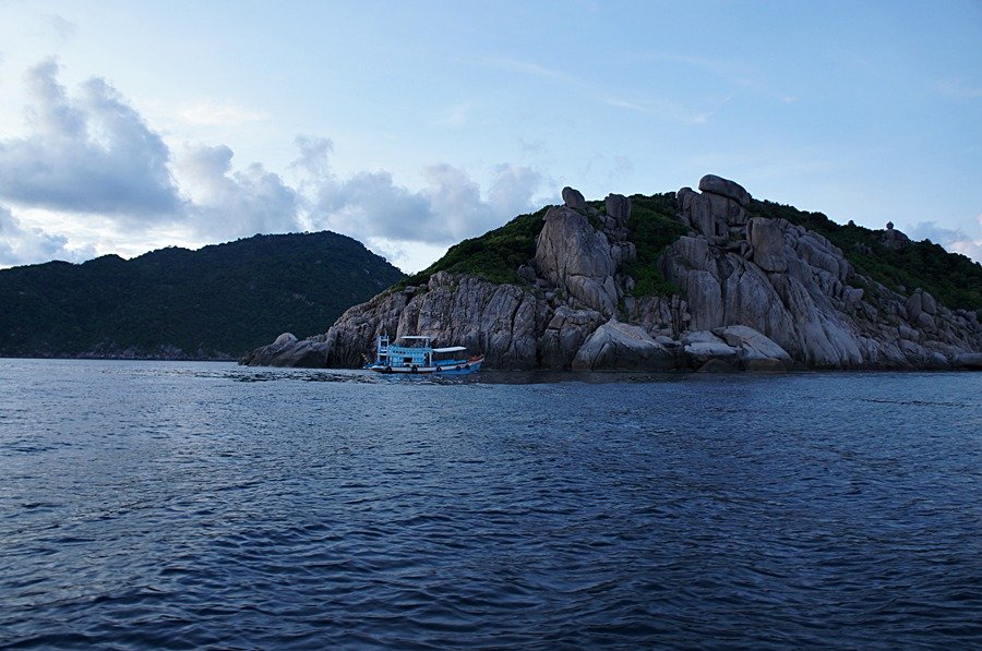  [b]กว่าจะออกเดินทางกันก็เกือบเย็น มาถึงเกาะเต่า เย็นพอดี[/b]