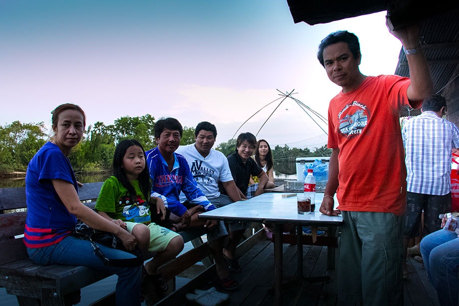 เริ่มมาพร้อมกันแระ ท่าทางแต่ละคน คงจะเริ่มหิวกันแล้ว