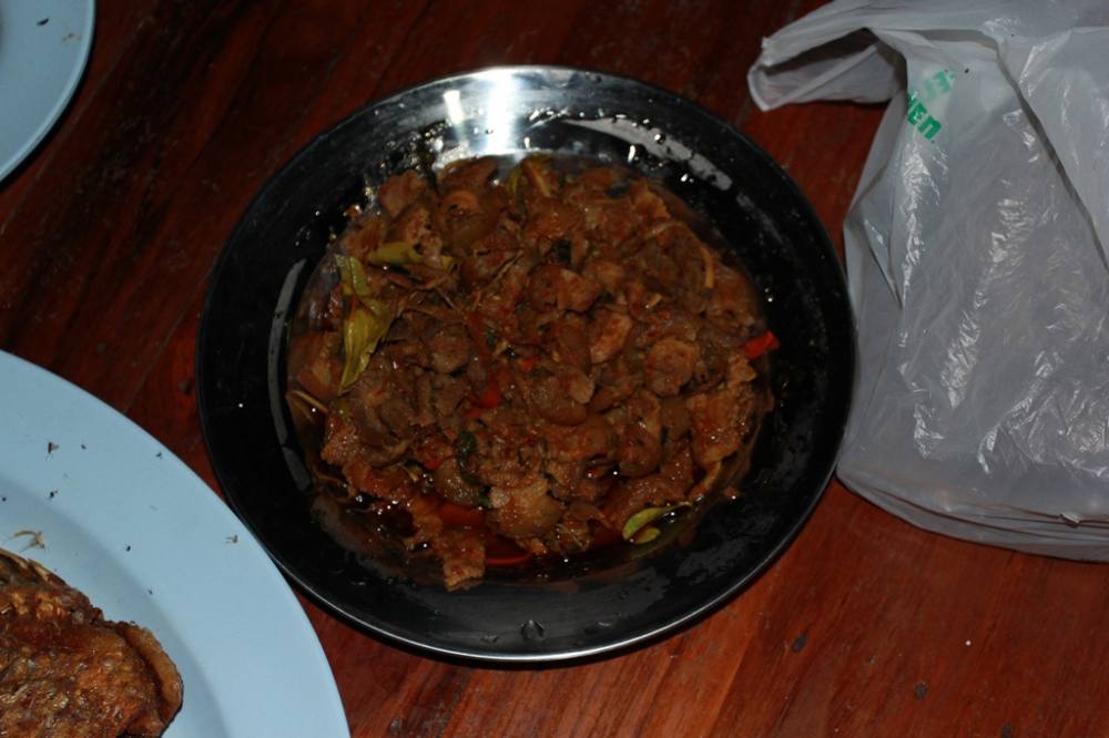 เผ็ดผัดหมูป่าอร่อยม๊ากกกกกกกกกกกกกกก.... :umh: :umh: :umh: :umh: :umh: :umh:
