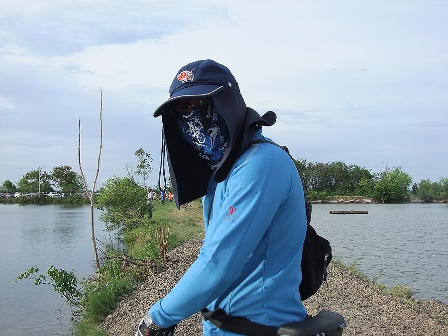 [b]คนนี้ก็ น้าตั้ม (dekgolok) คร๊าบ อิอิ[/b]
 :cool: :cool: :cool: :cool: :cool: :cool: :cool: :coo