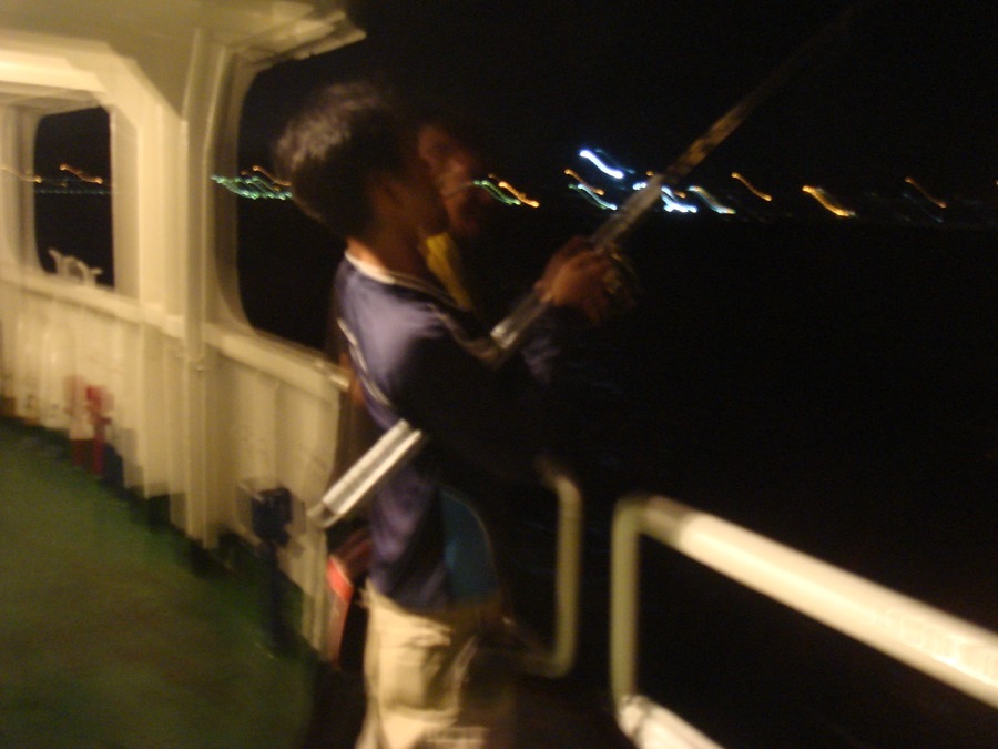 จัดกันต้อมีมาทักทายเรื่อยๆครับ  :laughing: :laughing: :laughing: