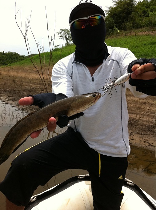  :grin: :grin: :grin: :grin: หลังจากนี้เราวิ่งเรือไปหาก๋วยเตี๋ยวกินกันแถวหน้าวัด