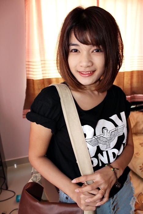 ขอไปทานข้าวเที่ยง กับส่งของแป๊บนะคะเดี๋ยวมาต่อให้ จบคร่าาาา  :grin: :grin: